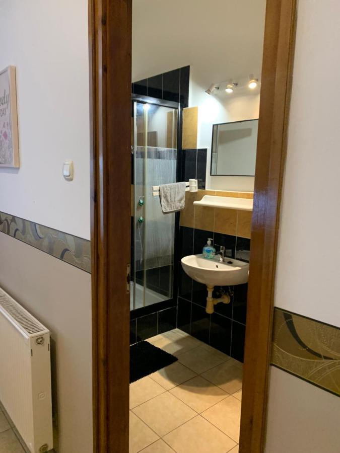 RonokArthaus Roenoek公寓 外观 照片